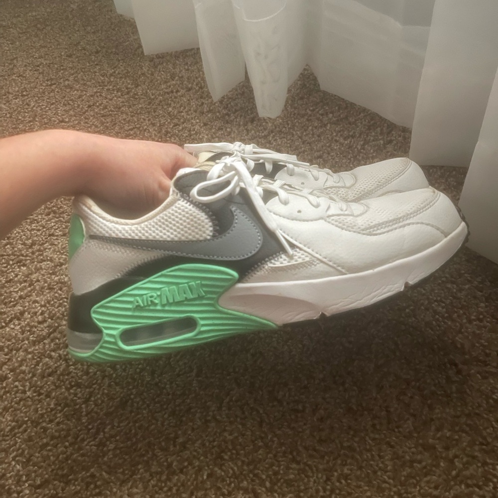 Size 11 Nike air max